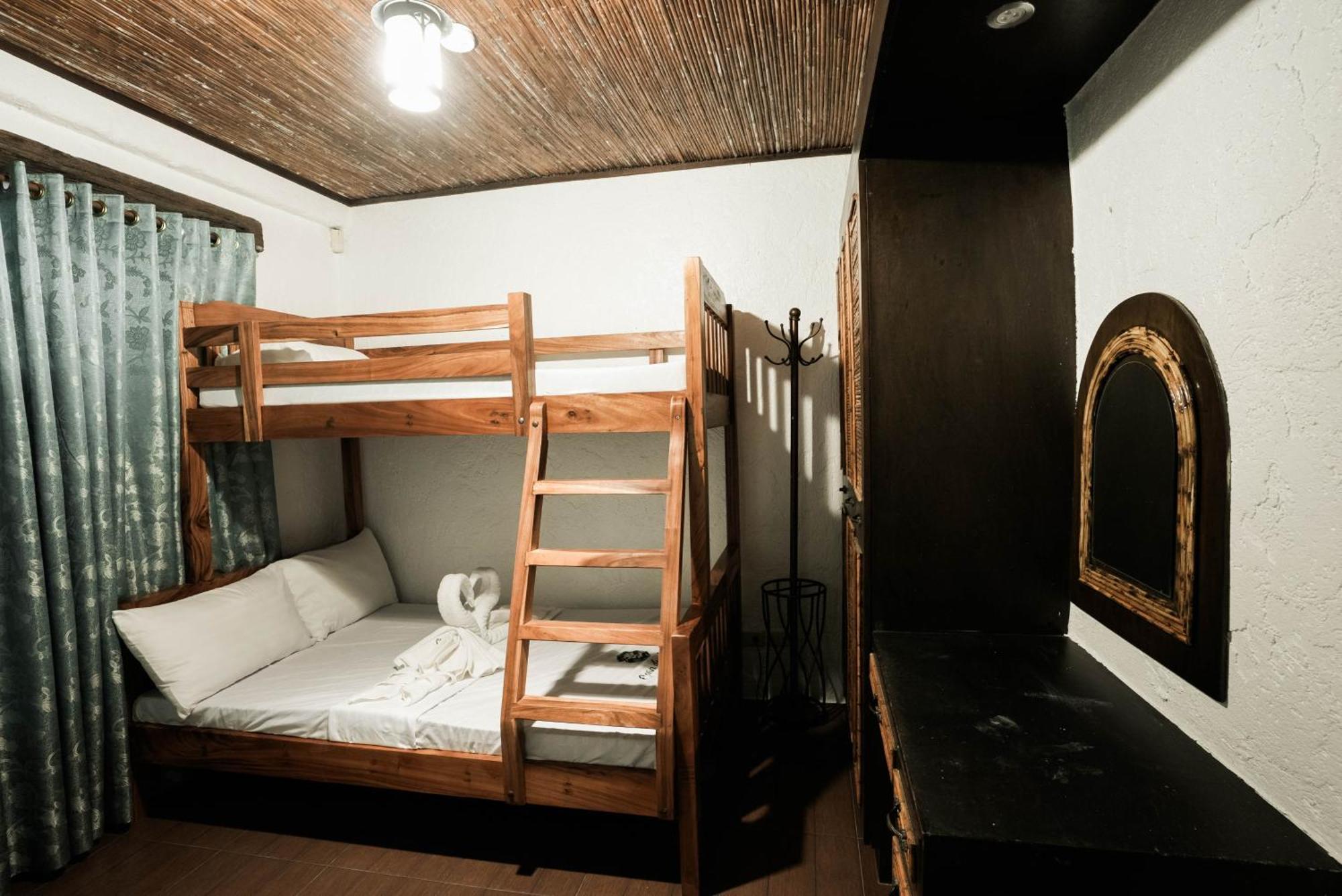 Casa De Celestina Private Resort Silang Εξωτερικό φωτογραφία